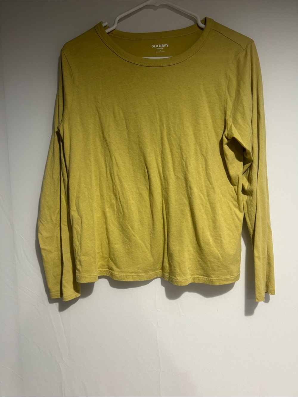 Old Navy Women's Long-Sleeve Crew Tee - Chartreuse
